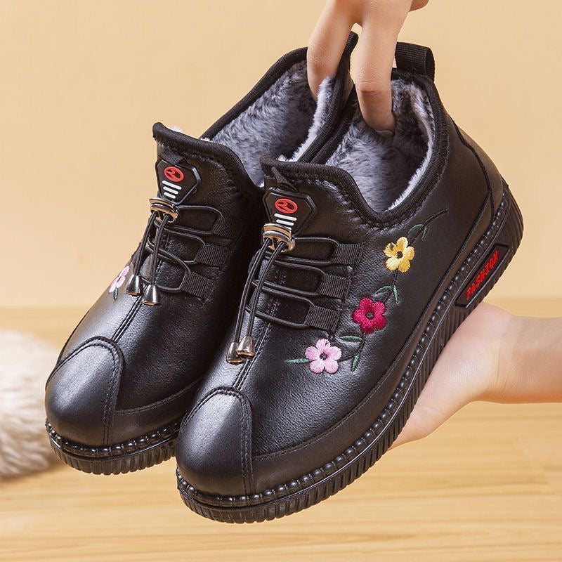 Pantofi din piele cu flori pentru un confort luxos și durabil