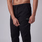 Comfortable cargo pants with great storage capacity 